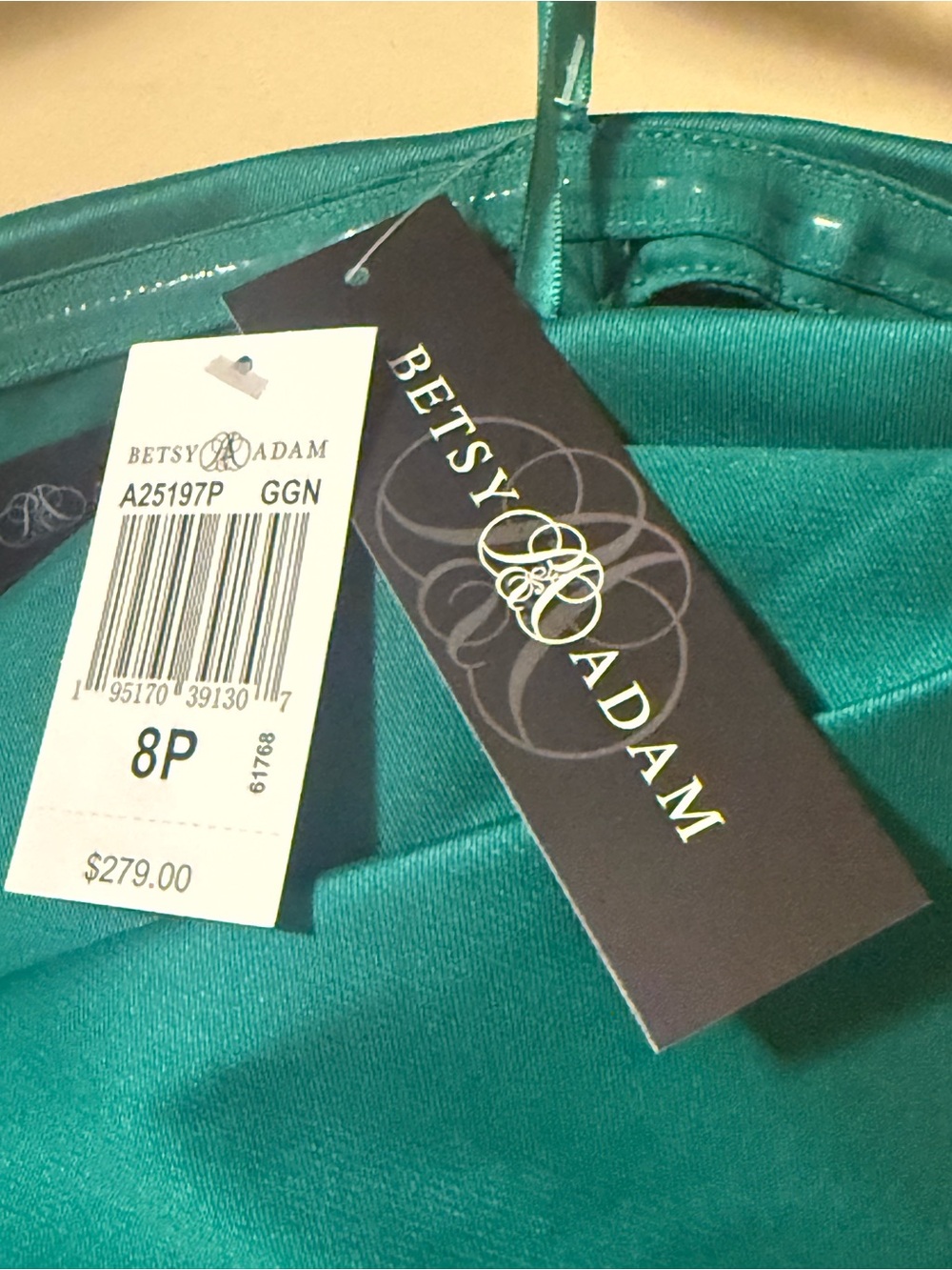 Betsy & Adam Off-Shoulder Emerald Green Column Gown - Picture 9 of 10
